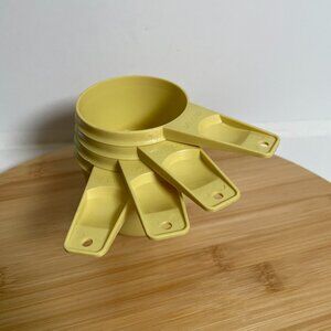Vintage Tupperware Yellow Measuring Cup Set Plastic Baking Cooking